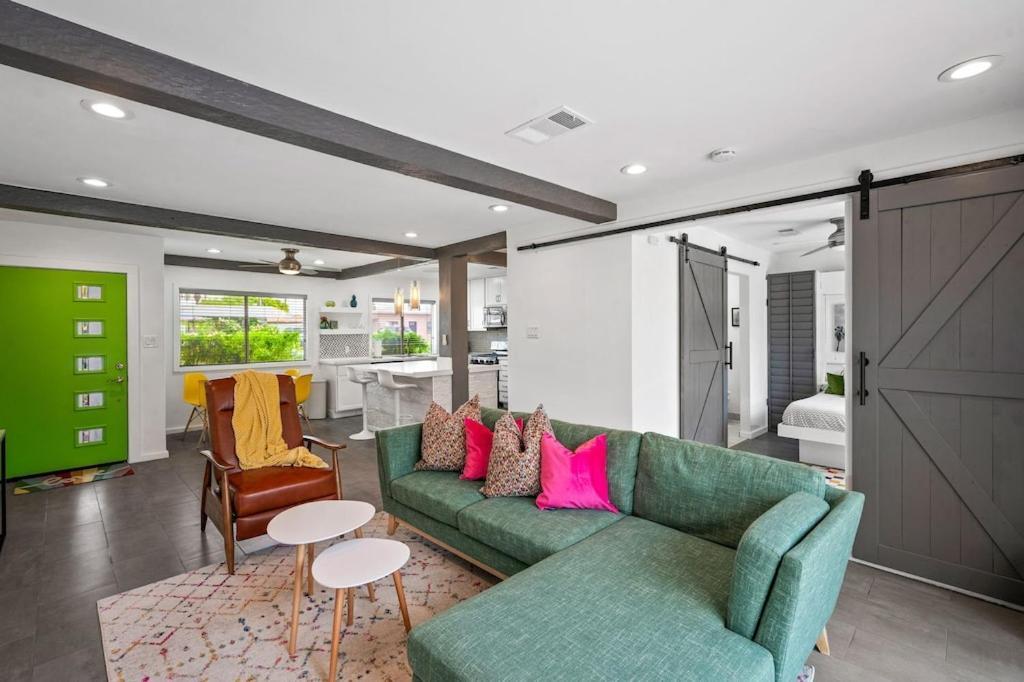 Sunny Days Ahead - Your Private Palm Springs Getaway Extérieur photo